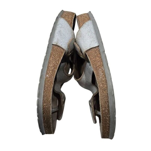Birkenstock Flip Flop Sandals Women's 38 Silver Slip On Buckle‎ Strap Open Toe - Picture 3 of 8